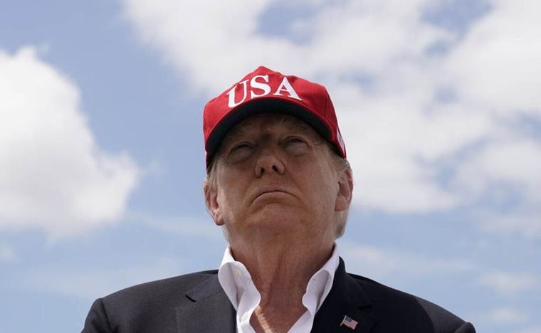 Trump amenaza con "cesar comercio" con algunos países si la Fed no baja las tasas de interés; "bajen la tasa", urge