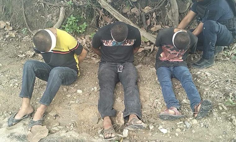 Localizan con vida a 3 jóvenes en Michoacán