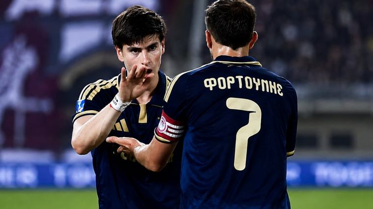 Armando González comandó PALIZA del Olympiacos al AEL en Copa de Grecia: ¡Anotó gol y dio asistencia!