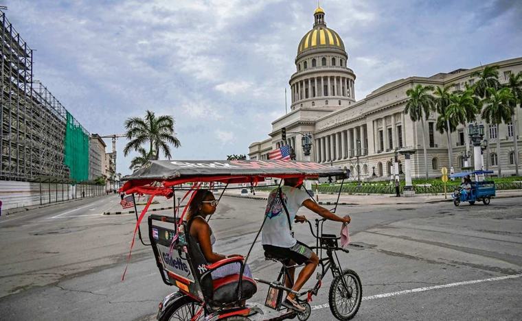 Cuba autoriza contratación directa, cuentas bancarias en el exterior y apertura turística; es parte de las transformaciones avaladas