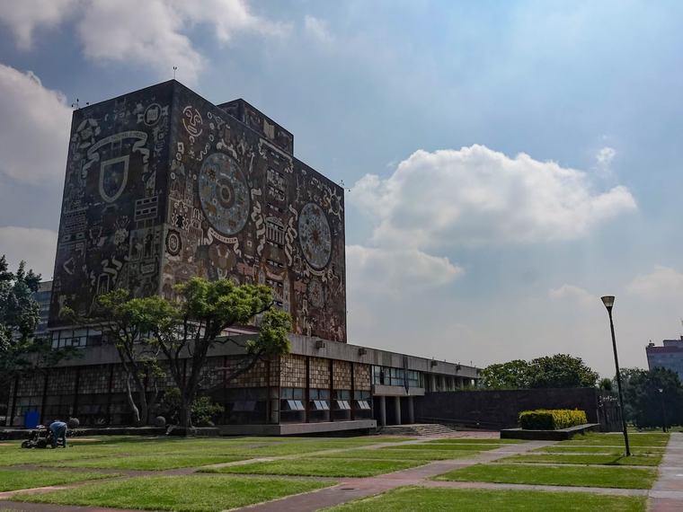 Gracias, UNAM