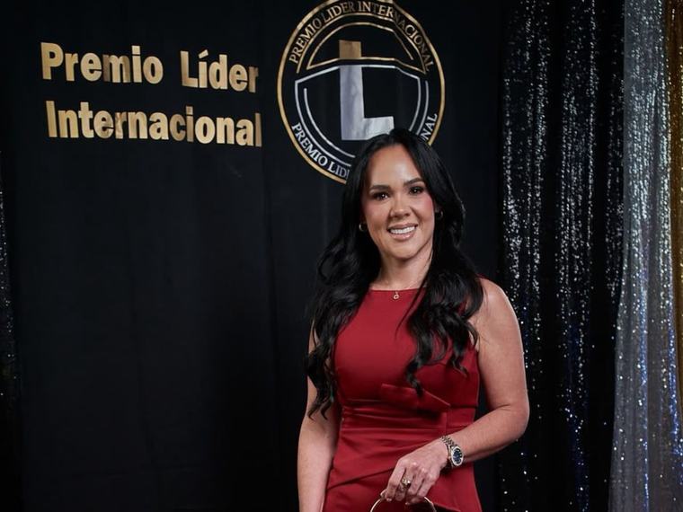 La consultora Mirianyis González Parra presenta su propuesta de IA en las empresas hispanas de los Estados Unidos