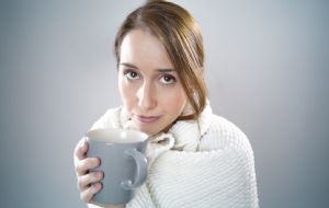 Tos seca y falta de aire pueden ser señales de fibrosis pulmonar