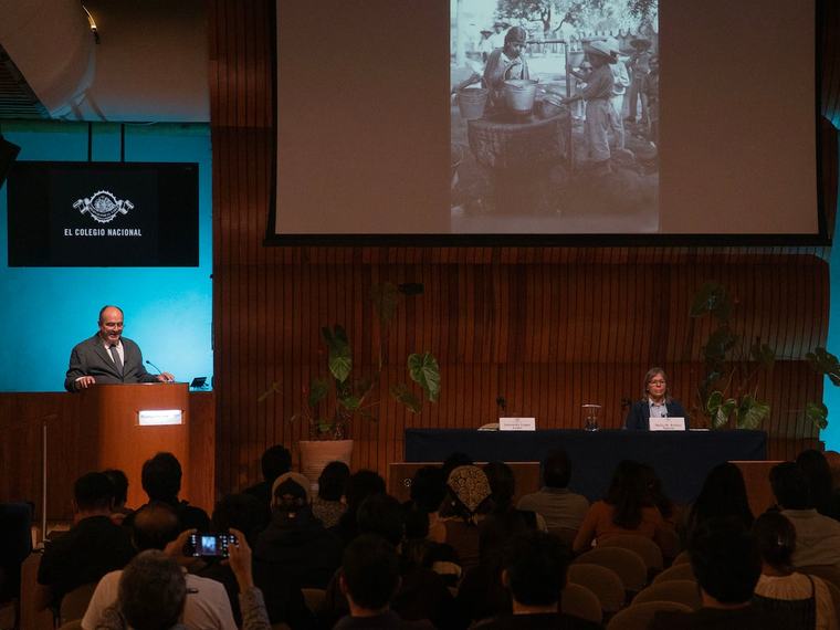 Nelly Robles: Domesticación del maíz, una historia paulatina y de experimentación