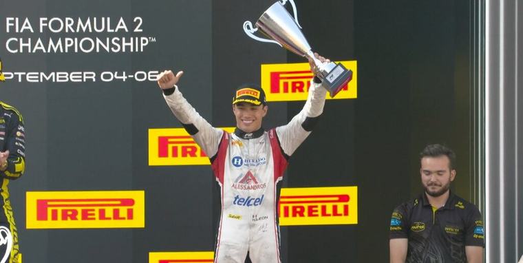 Noel León fue tercero en Monza y suma su quinto podio de la temporada en F2