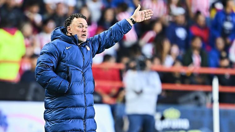 Gabriel Milito acepta que Chivas tuvo un partido irregular: ‘Solo sirve ganar, no se puede con el nombre’