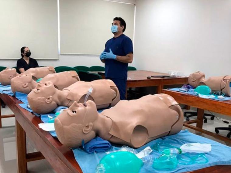 Plantean capacitar a docentes en primeros auxilios para atender emergencias escolares
