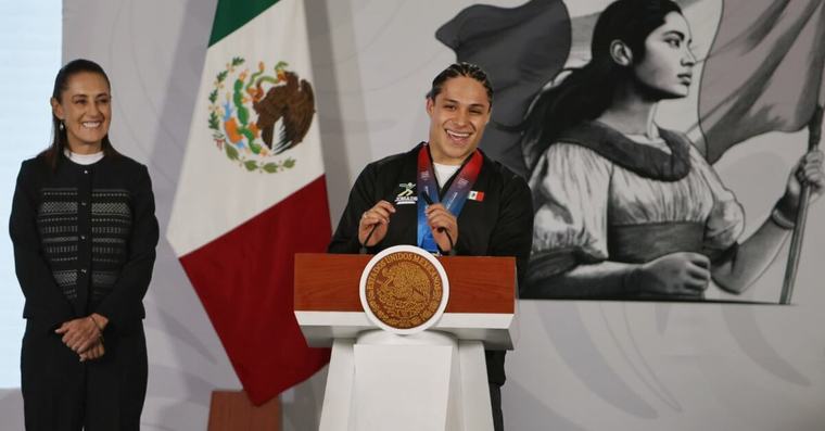 Claudia Sheinbaum confirma aumento de becas para medallistas en los Juegos Centroamericanos y del Caribe