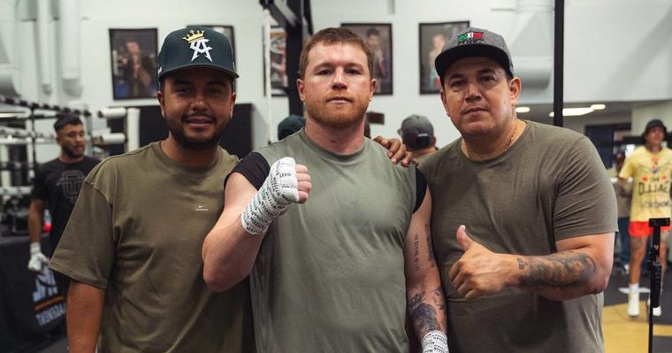 Influencer intenta ganar 20 mil dólares por golpear a Canelo, pero Álvarez le gana 3 mil (VIDEO)