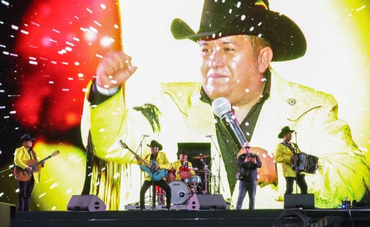 Raspan la bota al ritmo de los KDT'S de Linares y Cañaveral en el Festival Arre; "¡qué chingue a su ma...!", cantan